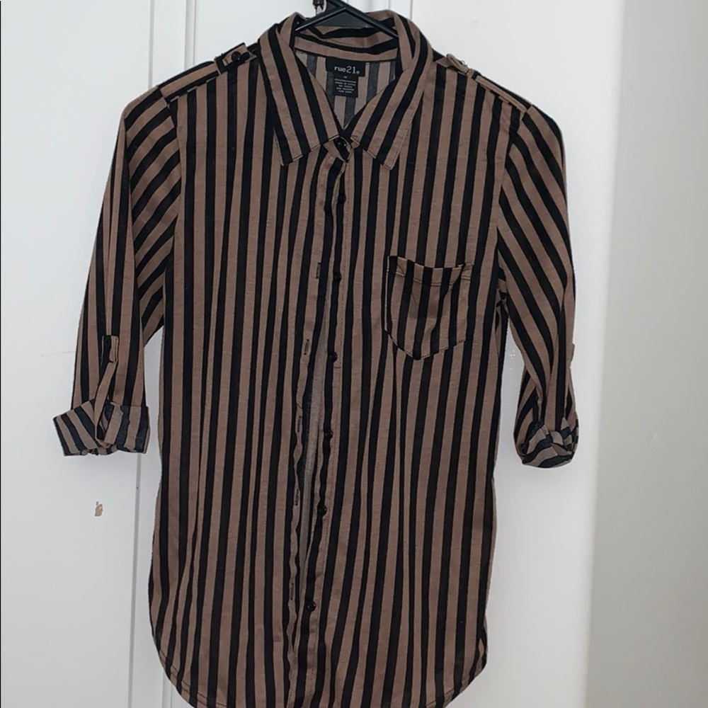Striped Quarter Sleeve Button Up Shirt